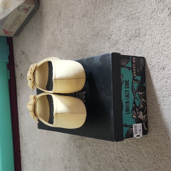 Lower East Side 9 1/2 Yellow Lizzy - Picture 3 of 8